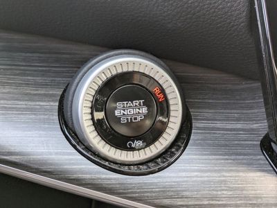 2024 Jeep Wagoneer - Photo 23