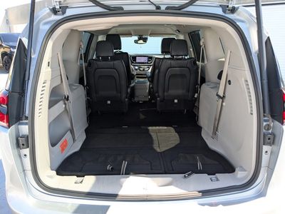 2024 Chrysler Pacifica - Photo 12