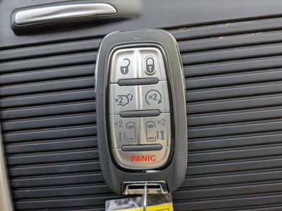 2024 Chrysler Pacifica - Photo 30
