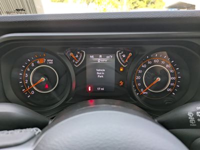 2026 Jeep Wrangler - Photo 23