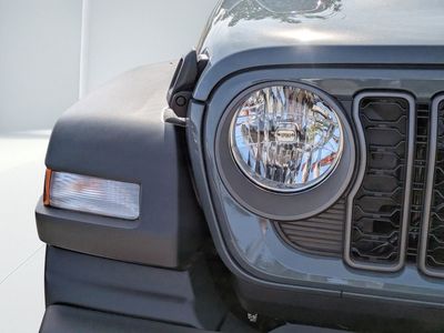 2026 Jeep Wrangler - Photo 8