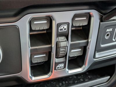 2026 Jeep Wrangler - Photo 20