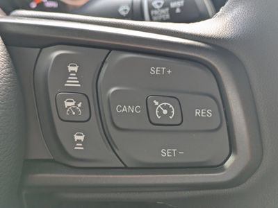 2026 Jeep Gladiator — photo 21 view