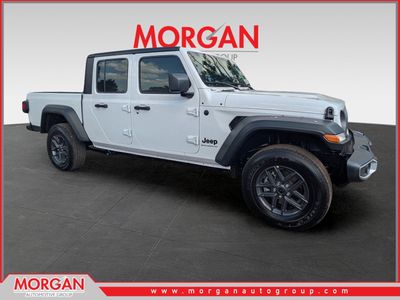 2026 Jeep Gladiator Sport S in White/off-white — front three-quarter view