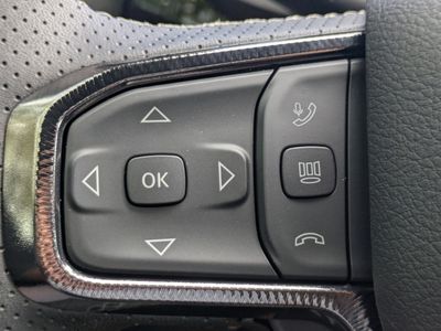 2026 Ram 1500 — photo 18 view