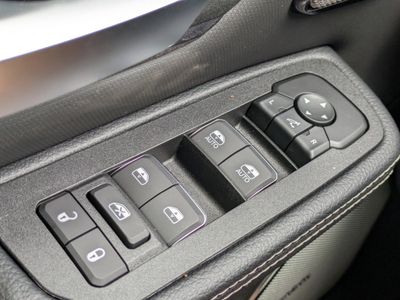 2026 Ram 1500 — photo 17 view