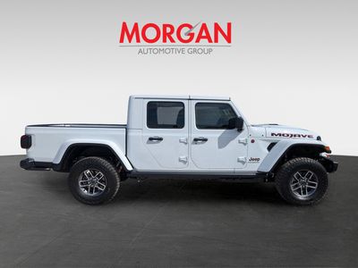 2026 Jeep Gladiator - Photo 2