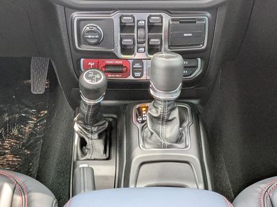 2026 Jeep Gladiator - Photo 19