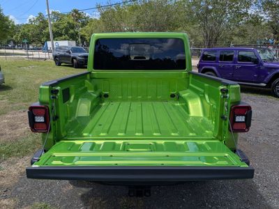 2026 Jeep Gladiator - Photo 12
