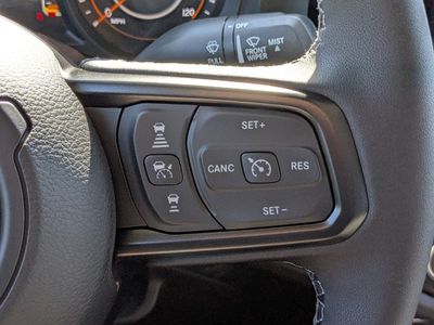 2026 Jeep Gladiator — photo 25 view