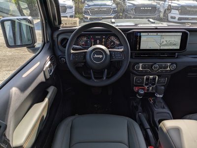 2026 Jeep Gladiator — photo 16 view