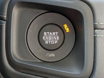 2026 Jeep Gladiator — photo 28 view