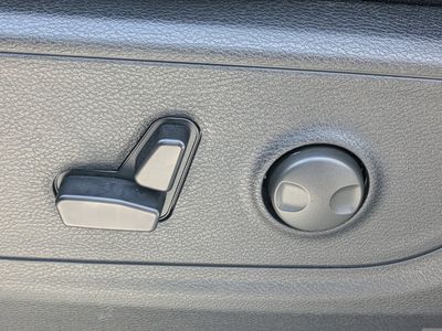 2026 Ram 1500 — photo 17 view