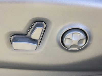 2026 Chrysler Voyager - Photo 17