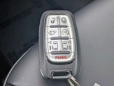 2026 Chrysler Pacifica - Photo 25