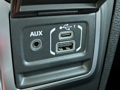 2026 Jeep Wrangler - Photo 18