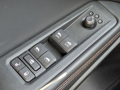 2026 Jeep Cherokee - Photo 25