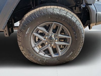 2026 Jeep Wrangler — photo 9 view