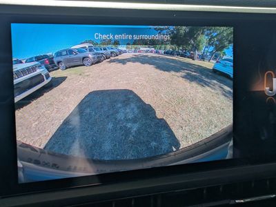 2026 Jeep Wrangler — photo 18 view