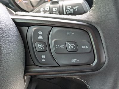 2026 Jeep Wrangler - Photo 25