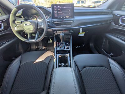 2026 Jeep Compass - Photo 13