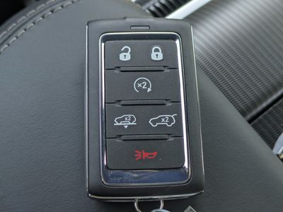 2026 Jeep Grand Wagoneer L - Photo 25