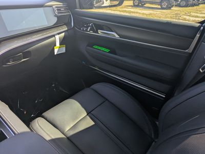 2026 Jeep Grand Wagoneer L - Photo 15