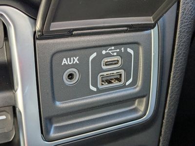 2026 Jeep Gladiator - Photo 23