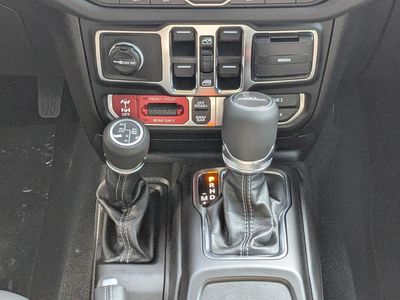 2026 Jeep Gladiator - Photo 19