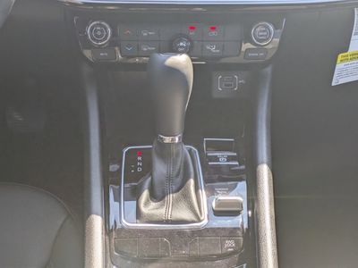 2026 Jeep Compass — photo 17 view