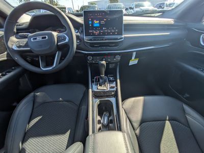 2026 Jeep Compass — photo 13 view