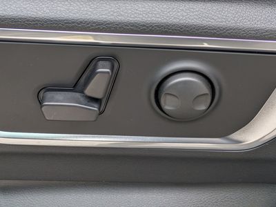 2026 Ram 1500 — photo 17 view