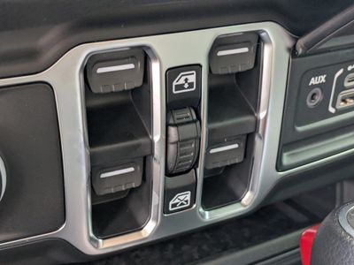 2026 Jeep Wrangler — photo 18 view