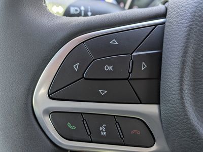 2026 Chrysler Voyager - Photo 21