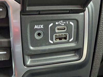 2026 Jeep Gladiator — photo 22 view