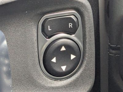 2026 Jeep Gladiator — photo 24 view
