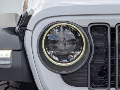 2026 Jeep Gladiator — photo 9 view