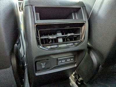 2026 Jeep Grand Cherokee - Photo 15