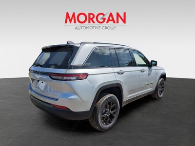 2026 Jeep Grand Cherokee - Photo 3