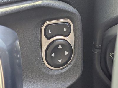 2026 Jeep Wrangler - Photo 24
