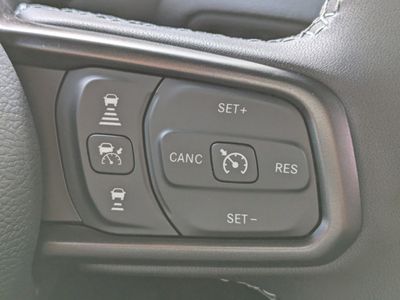 2026 Jeep Wrangler — photo 19 view
