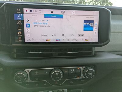 2026 Jeep Wrangler — photo 13 view