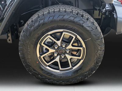 2026 Jeep Wrangler - Photo 9
