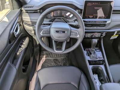 2026 Jeep Compass - Photo 14