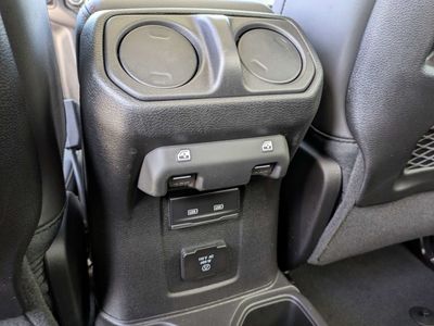 2026 Jeep Gladiator - Photo 14