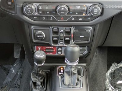 2026 Jeep Gladiator - Photo 19
