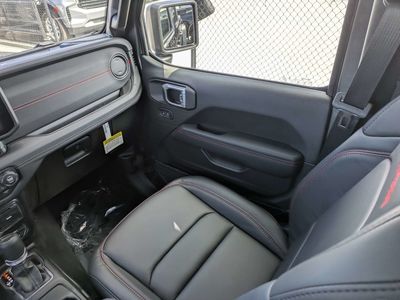 2026 Jeep Gladiator - Photo 17