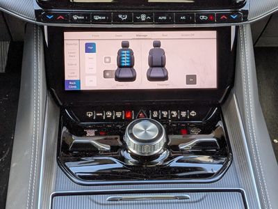 2026 Jeep Grand Wagoneer - Photo 21
