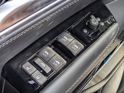 2026 Jeep Grand Wagoneer - Photo 27