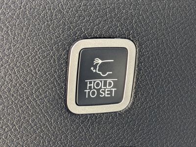 2026 Jeep Grand Wagoneer - Photo 13